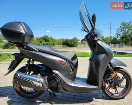 Чорний Хонда SH 300i, об'ємом двигуна 0 л та пробігом 9 тис. км за 2500 $, фото 9 на Automoto.ua