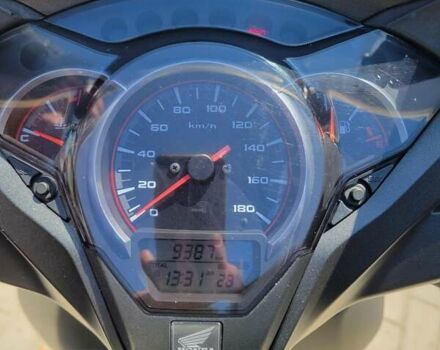 Чорний Хонда SH 300i, об'ємом двигуна 0 л та пробігом 9 тис. км за 2500 $, фото 2 на Automoto.ua