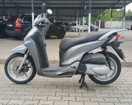 Хонда SH 300i, объемом двигателя 0.25 л и пробегом 20 тыс. км за 4200 $, фото 1 на Automoto.ua