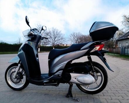 Хонда SH 300i, объемом двигателя 0.28 л и пробегом 0 тыс. км за 2088 $, фото 8 на Automoto.ua