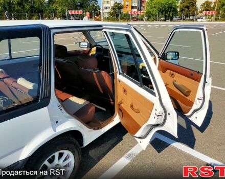 Белый Хонда Шатл, объемом двигателя 1.5 л и пробегом 300 тыс. км за 1600 $, фото 9 на Automoto.ua