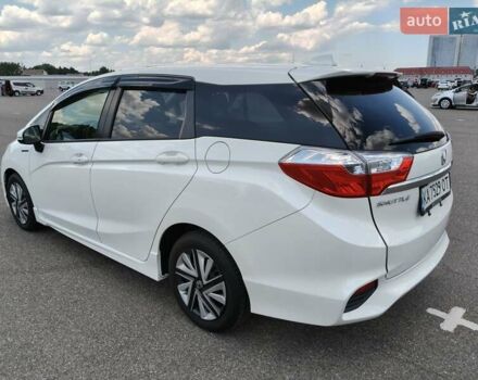 Белый Хонда Шатл, объемом двигателя 1.5 л и пробегом 90 тыс. км за 13800 $, фото 4 на Automoto.ua