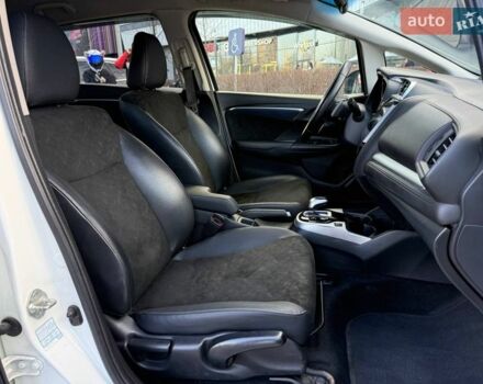 Білий Хонда Шатл, об'ємом двигуна 0 л та пробігом 99 тис. км за 15390 $, фото 10 на Automoto.ua