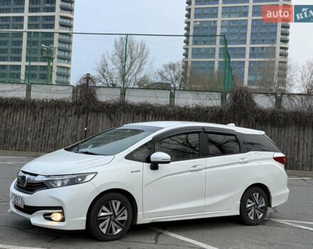 Белый Хонда Шатл, объемом двигателя 0 л и пробегом 58 тыс. км за 14200 $, фото 2 на Automoto.ua