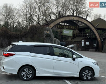 Белый Хонда Шатл, объемом двигателя 0 л и пробегом 58 тыс. км за 14200 $, фото 8 на Automoto.ua