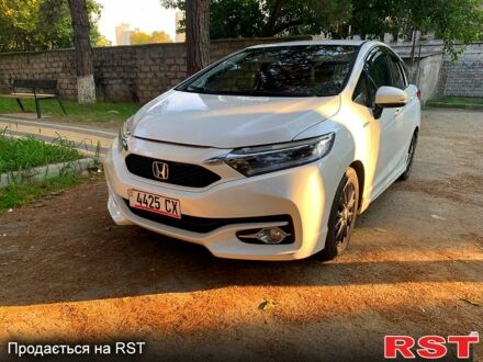 Белый Хонда Шатл, объемом двигателя 1.5 л и пробегом 59 тыс. км за 9300 $, фото 1 на Automoto.ua