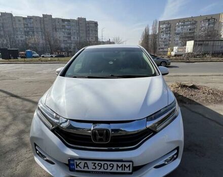Белый Хонда Шатл, объемом двигателя 1.5 л и пробегом 92 тыс. км за 15500 $, фото 1 на Automoto.ua