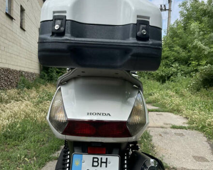 Белый Хонда Silver Wing 400, объемом двигателя 0.4 л и пробегом 32 тыс. км за 2500 $, фото 3 на Automoto.ua