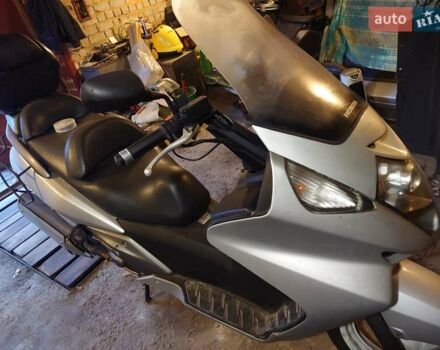 Хонда Silver Wing 400, объемом двигателя 0 л и пробегом 50 тыс. км за 2200 $, фото 2 на Automoto.ua