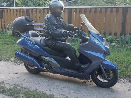 Хонда Silver Wing 400, объемом двигателя 0 л и пробегом 48 тыс. км за 2500 $, фото 1 на Automoto.ua