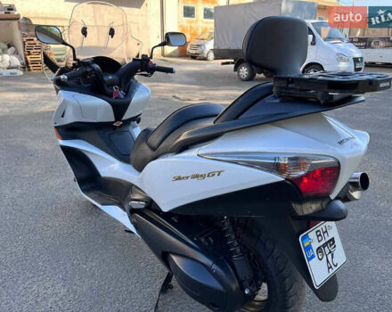 Білий Хонда Silver Wing 600, об'ємом двигуна 0.6 л та пробігом 42 тис. км за 7200 $, фото 5 на Automoto.ua