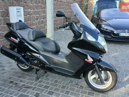 Хонда Silver Wing 600 2008 у Кропивницькому (Кіровограді) на Automoto.ua Чорний Хонда Silver Wing 600, об'ємом двигуна 0.58 л та пробігом 31 тис. км за 3200 $, фото 1 на Automoto.ua