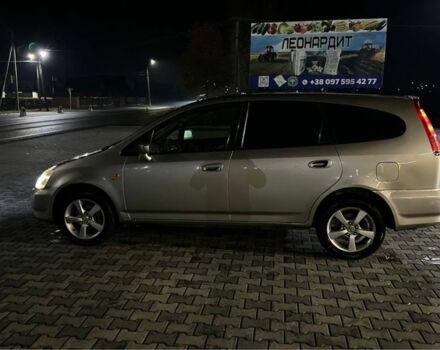 Бежевий Хонда Стрім, об'ємом двигуна 1.7 л та пробігом 260 тис. км за 3650 $, фото 4 на Automoto.ua