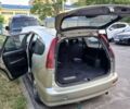 Бежевий Хонда Стрім, об'ємом двигуна 2 л та пробігом 500 тис. км за 3403 $, фото 4 на Automoto.ua