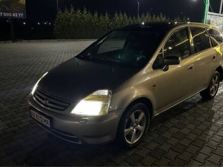 Бежевий Хонда Стрім, об'ємом двигуна 1.7 л та пробігом 260 тис. км за 3650 $, фото 1 на Automoto.ua