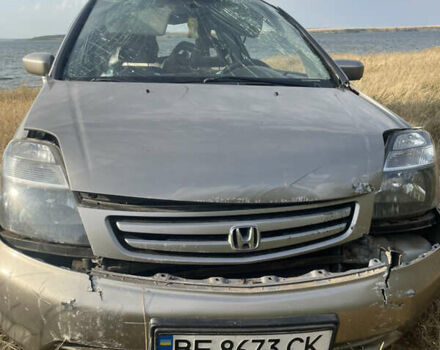Бежевий Хонда Стрім, об'ємом двигуна 2 л та пробігом 380 тис. км за 1100 $, фото 1 на Automoto.ua