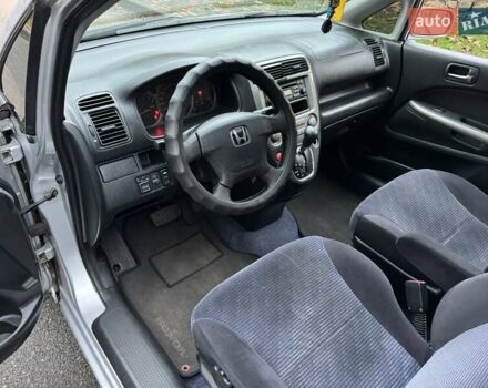 Сірий Хонда Стрім, об'ємом двигуна 2 л та пробігом 259 тис. км за 5500 $, фото 24 на Automoto.ua