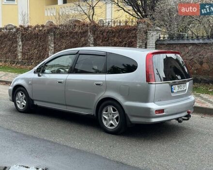 Сірий Хонда Стрім, об'ємом двигуна 2 л та пробігом 259 тис. км за 5500 $, фото 5 на Automoto.ua