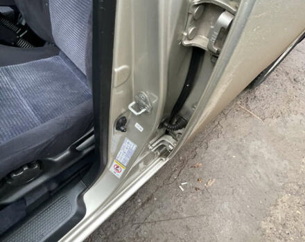 Сірий Хонда Стрім, об'ємом двигуна 2 л та пробігом 280 тис. км за 4900 $, фото 16 на Automoto.ua