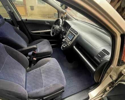 Серый Хонда Стрим, объемом двигателя 2 л и пробегом 270 тыс. км за 4900 $, фото 3 на Automoto.ua