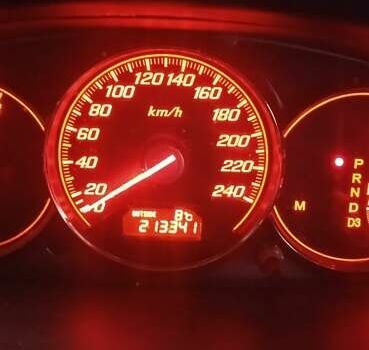 Серый Хонда Стрим, объемом двигателя 2 л и пробегом 213 тыс. км за 4100 $, фото 3 на Automoto.ua