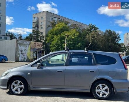 Серый Хонда Стрим, объемом двигателя 2 л и пробегом 399 тыс. км за 5700 $, фото 11 на Automoto.ua