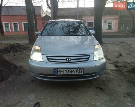 Серый Хонда Стрим, объемом двигателя 2 л и пробегом 319 тыс. км за 4000 $, фото 1 на Automoto.ua