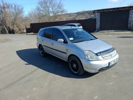 Серый Хонда Стрим, объемом двигателя 2 л и пробегом 456 тыс. км за 3500 $, фото 1 на Automoto.ua