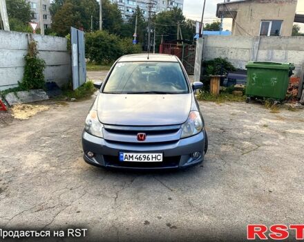 Серый Хонда Стрим, объемом двигателя 2 л и пробегом 350 тыс. км за 1850 $, фото 1 на Automoto.ua