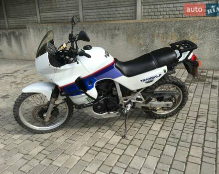 Белый Хонда Transalp 600, объемом двигателя 0.6 л и пробегом 70 тыс. км за 2150 $, фото 1 на Automoto.ua