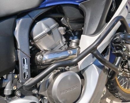 Хонда Трансалп, объемом двигателя 0.7 л и пробегом 0 тыс. км за 6000 $, фото 6 на Automoto.ua