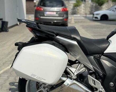 Белый Хонда VFR 1200F, объемом двигателя 1.2 л и пробегом 39 тыс. км за 8999 $, фото 12 на Automoto.ua