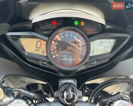 Белый Хонда VFR 1200F, объемом двигателя 1.2 л и пробегом 39 тыс. км за 8999 $, фото 23 на Automoto.ua