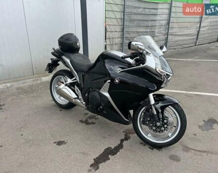 Чорний Хонда VFR 1200F, об'ємом двигуна 1.2 л та пробігом 145 тис. км за 9000 $, фото 2 на Automoto.ua