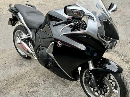 Чорний Хонда VFR 1200F, об'ємом двигуна 1.2 л та пробігом 14 тис. км за 10800 $, фото 1 на Automoto.ua