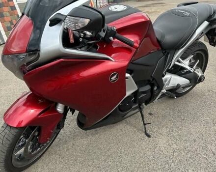 Красный Хонда VFR 1200F, объемом двигателя 1.24 л и пробегом 46 тыс. км за 8599 $, фото 1 на Automoto.ua