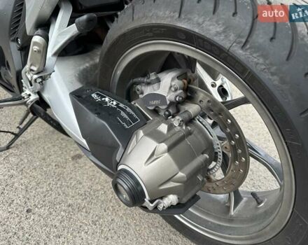 Красный Хонда VFR 1200F, объемом двигателя 1.24 л и пробегом 46 тыс. км за 8599 $, фото 5 на Automoto.ua