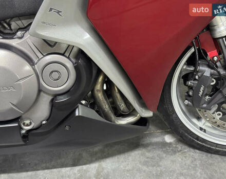 Хонда VFR 1200F, объемом двигателя 1.1 л и пробегом 34 тыс. км за 7900 $, фото 19 на Automoto.ua