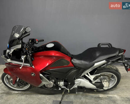Хонда VFR 1200F, объемом двигателя 1.1 л и пробегом 34 тыс. км за 7900 $, фото 10 на Automoto.ua