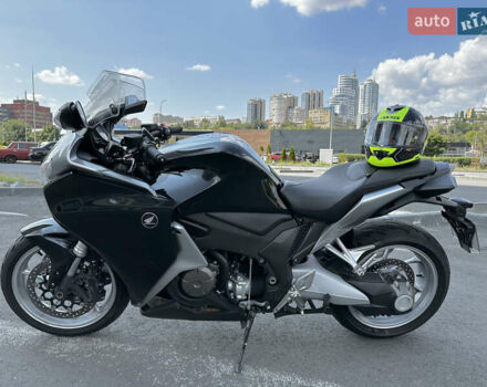 Хонда VFR 1200F, об'ємом двигуна 1.2 л та пробігом 48 тис. км за 7700 $, фото 1 на Automoto.ua