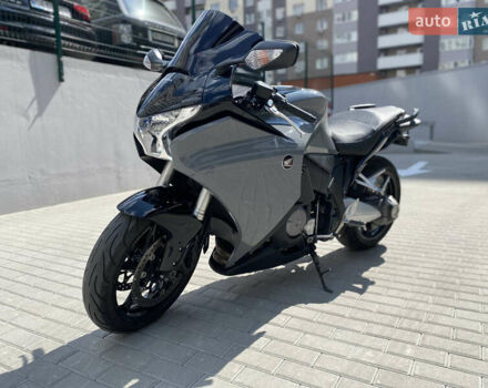 Серый Хонда VFR 1200F, объемом двигателя 1.2 л и пробегом 31 тыс. км за 8200 $, фото 4 на Automoto.ua