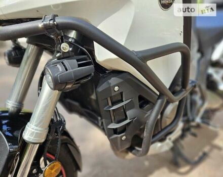 Белый Хонда VFR 1200X Crosstourer, объемом двигателя 1.2 л и пробегом 50 тыс. км за 10500 $, фото 14 на Automoto.ua