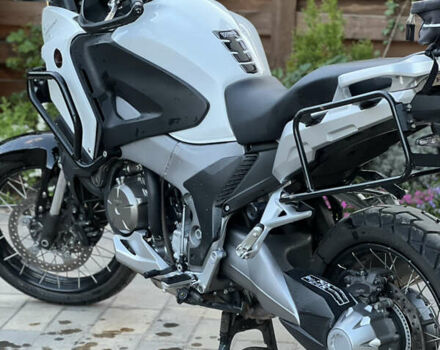 Белый Хонда VFR 1200X Crosstourer, объемом двигателя 1.2 л и пробегом 33 тыс. км за 11000 $, фото 8 на Automoto.ua