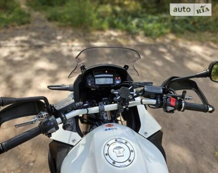 Белый Хонда VFR 1200X Crosstourer, объемом двигателя 1.2 л и пробегом 50 тыс. км за 10500 $, фото 11 на Automoto.ua