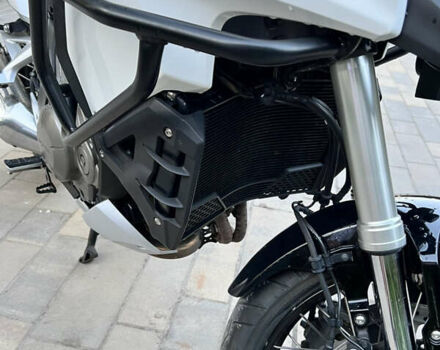 Белый Хонда VFR 1200X Crosstourer, объемом двигателя 1.2 л и пробегом 33 тыс. км за 11000 $, фото 2 на Automoto.ua