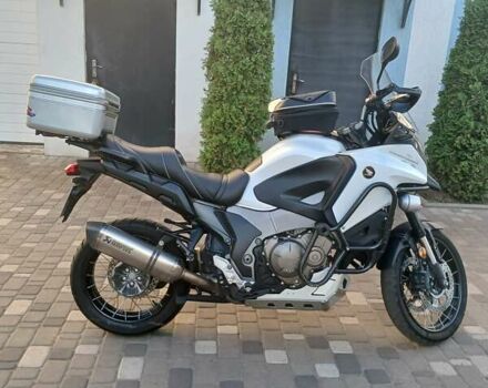 Белый Хонда VFR 1200X Crosstourer, объемом двигателя 0 л и пробегом 39 тыс. км за 11500 $, фото 7 на Automoto.ua
