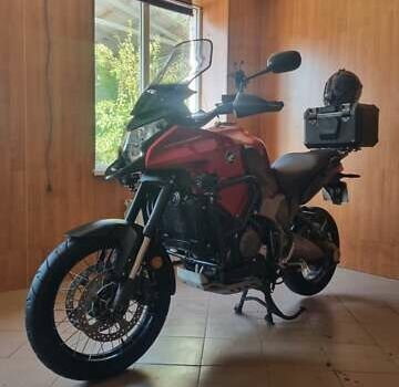 Красный Хонда VFR 1200X Crosstourer, объемом двигателя 1.24 л и пробегом 74 тыс. км за 11200 $, фото 9 на Automoto.ua