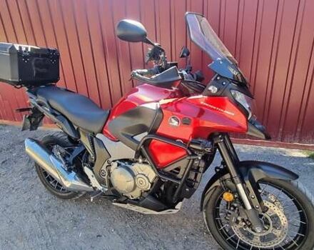 Красный Хонда VFR 1200X Crosstourer, объемом двигателя 1.24 л и пробегом 74 тыс. км за 11200 $, фото 4 на Automoto.ua
