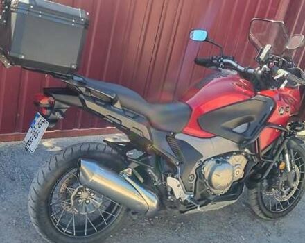 Красный Хонда VFR 1200X Crosstourer, объемом двигателя 1.24 л и пробегом 74 тыс. км за 11200 $, фото 1 на Automoto.ua
