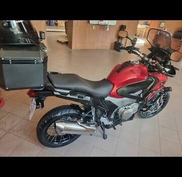Красный Хонда VFR 1200X Crosstourer, объемом двигателя 1.24 л и пробегом 74 тыс. км за 11200 $, фото 8 на Automoto.ua